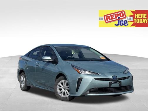 2021 Toyota Prius L