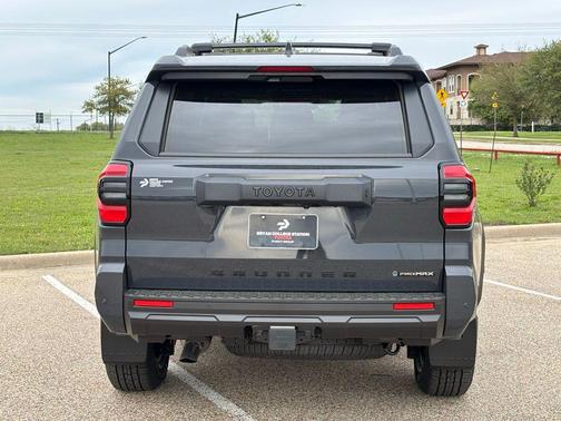 L7 2026 Toyota 4Runner TRD Off Road Premium