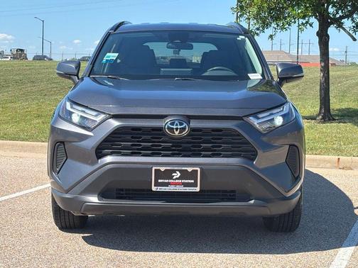 Magnetic Gray Metallic 2025 Toyota RAV4 XLE