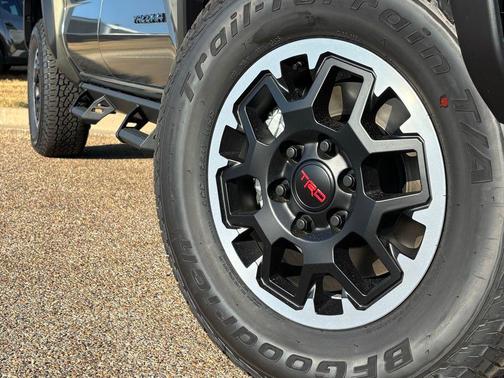 2025 Toyota Tacoma TRD Off Road