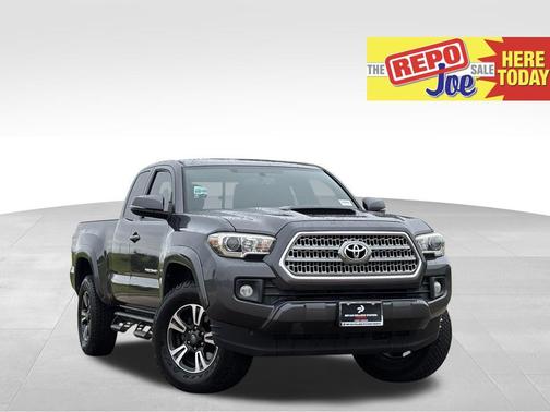 Magnetic Gray Metallic 2016 Toyota Tacoma TRD Sport