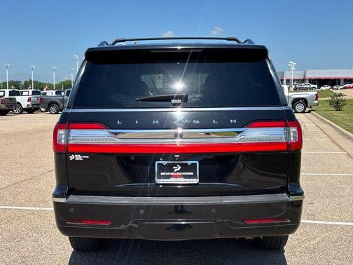 INFINITE BLACK 2020 Lincoln Navigator Reserve