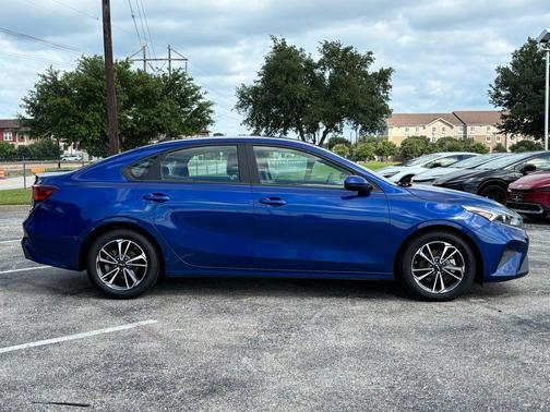 Deep Sea Blue 2023 Kia Forte LXS