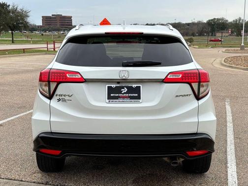 2022 Honda HR-V 2WD Sport