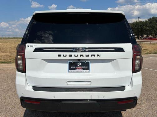 2023 Chevrolet Suburban 4WD Z71