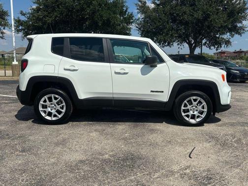2023 Jeep Renegade Latitude