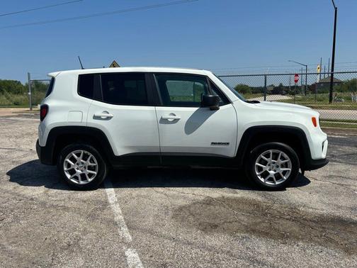 2023 Jeep Renegade Latitude