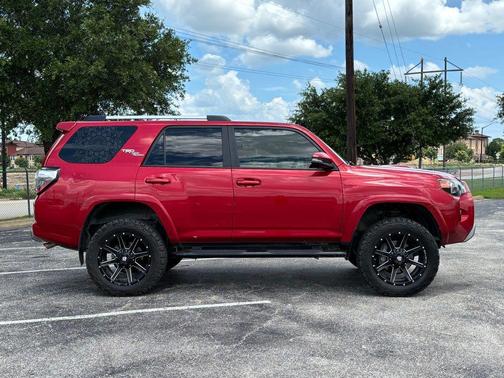 Barcelona Red Metallic 2017 Toyota 4Runner TRD Off Road Premium