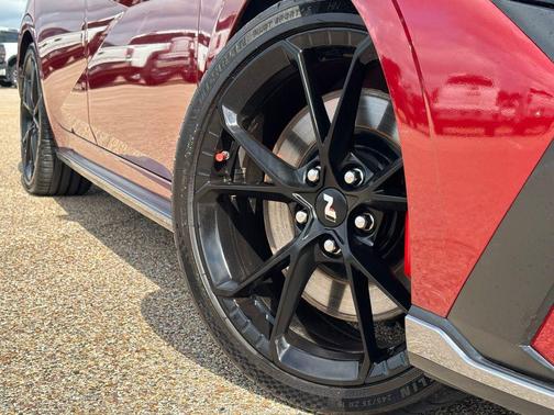 Ultimate red 2025 Hyundai ELANTRA N Base