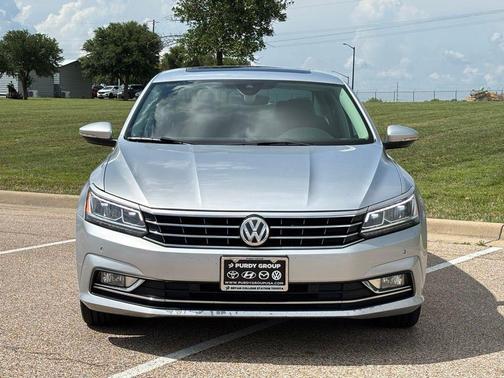 Reflex Silver Metallic 2017 Volkswagen Passat 1.8T SEL Premium