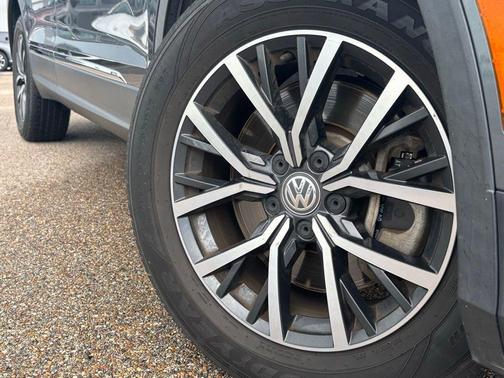 2020 Volkswagen Tiguan 2.0T SE