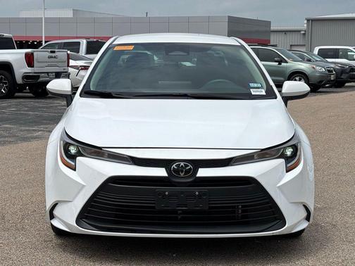 Ice Cap 2024 Toyota Corolla LE