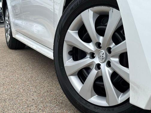 Ice Cap 2026 Toyota Corolla LE
