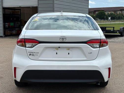 Ice Cap 2026 Toyota Corolla LE