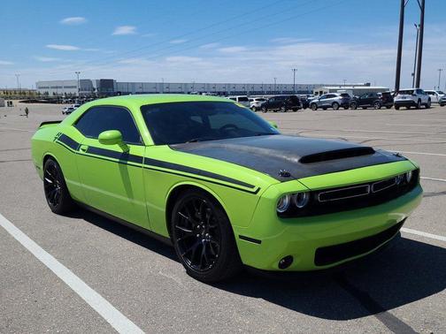 2015 Dodge Challenger R/T Plus