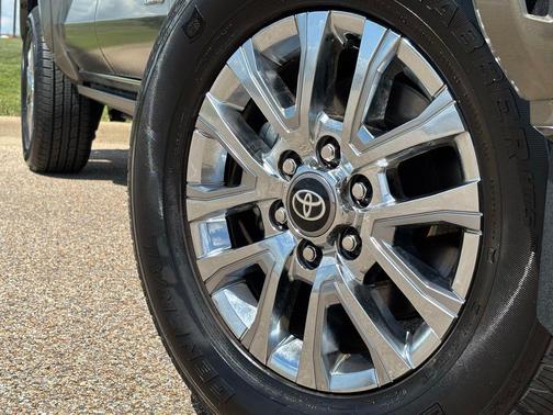 Bronze Oxide 2025 Toyota Tacoma Limited