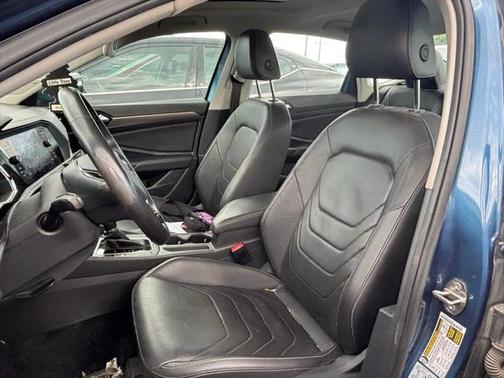 2019 Volkswagen Jetta 1.4T SEL Premium
