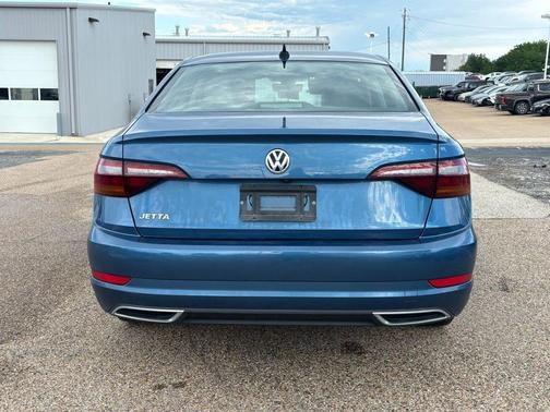 2019 Volkswagen Jetta 1.4T SEL Premium