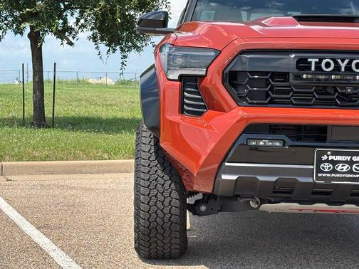 Terra w/Black Roof 2024 Toyota Tacoma Hybrid TRD Pro