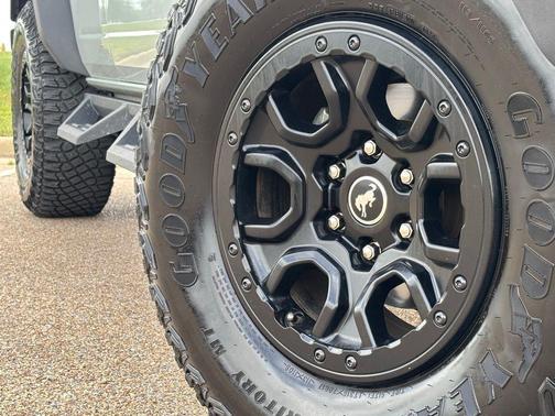CACTUS GRAY 2024 Ford Bronco Wildtrak
