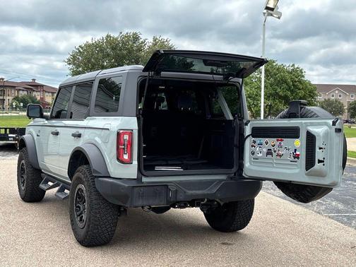 CACTUS GRAY 2024 Ford Bronco Wildtrak