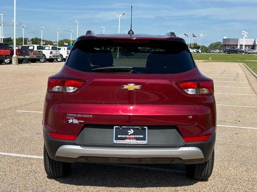 Crimson Metallic 2025 Chevrolet Trailblazer LT