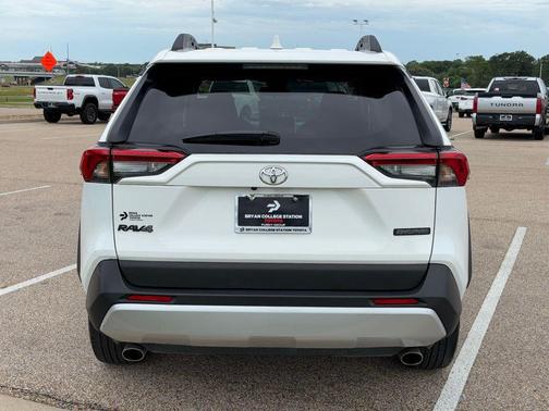 Ice Cap 2024 Toyota RAV4 Adventure