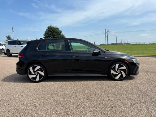 2024 Volkswagen Golf GTI 2.0T S DSG