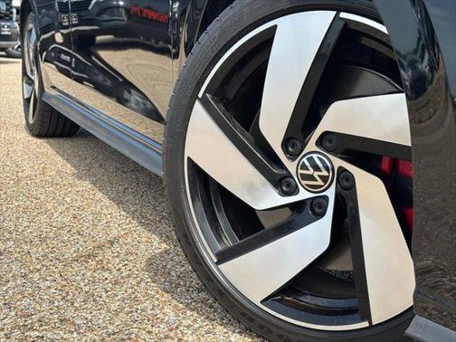 2024 Volkswagen Golf GTI 2.0T S DSG