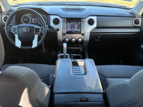 2016 Toyota Tundra SR5