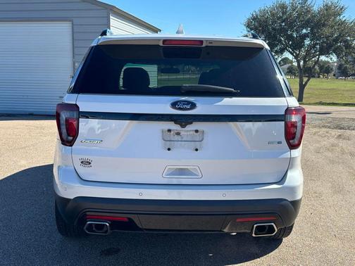 2017 Ford Explorer sport