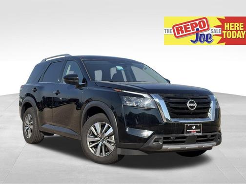 2025 Nissan Pathfinder SL FWD
