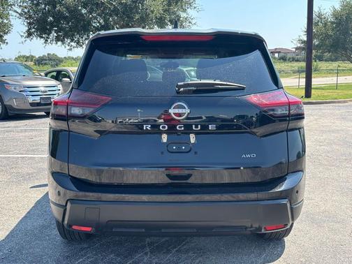 2024 Nissan Rogue S