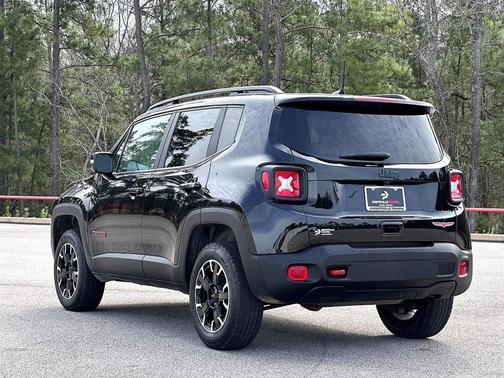 2023 Jeep Renegade Trailhawk
