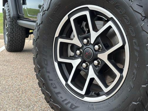 Black Clearcoat 2025 Jeep Wrangler Rubicon