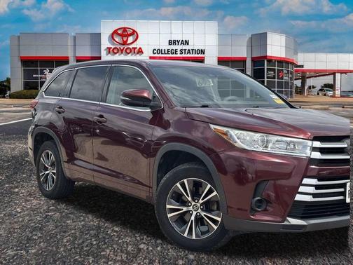2017 Toyota Highlander LE