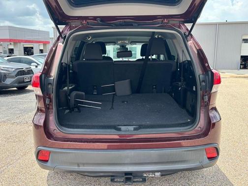 2017 Toyota Highlander LE