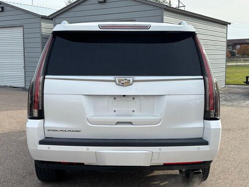 2016 Cadillac Escalade Luxury