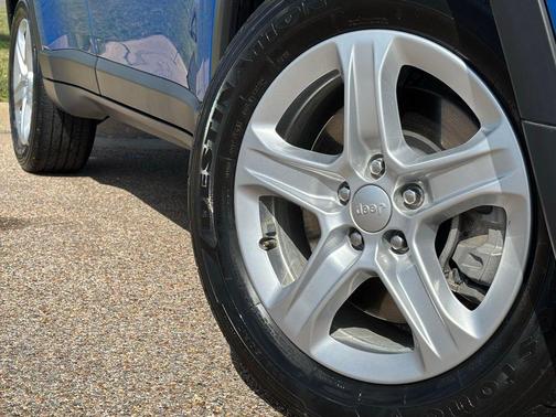 2024 Jeep Compass Sport