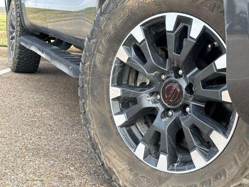 2024 Nissan Titan PRO-4X