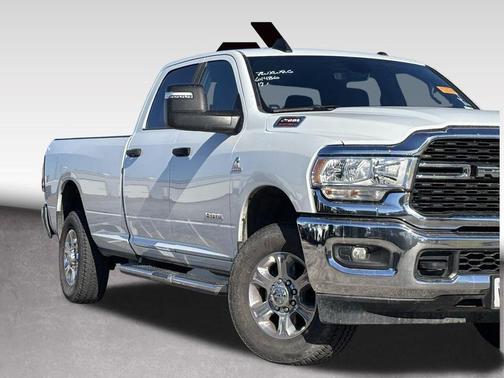 2024 RAM 2500 Big Horn Crew Cab 4x4 8' Box
