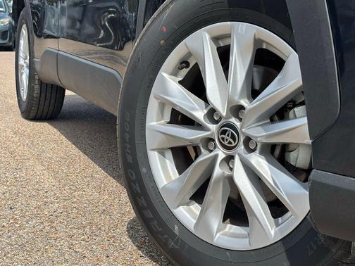 Jet Black 2024 Toyota Corolla Cross LE