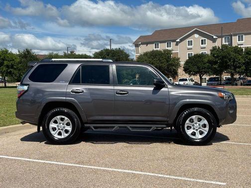 Magnetic Gray Metallic 2021 Toyota 4Runner SR5