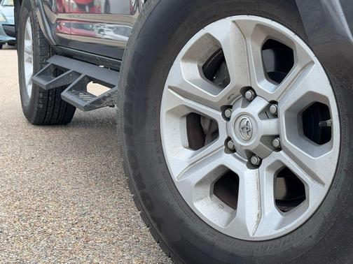 Magnetic Gray Metallic 2021 Toyota 4Runner SR5