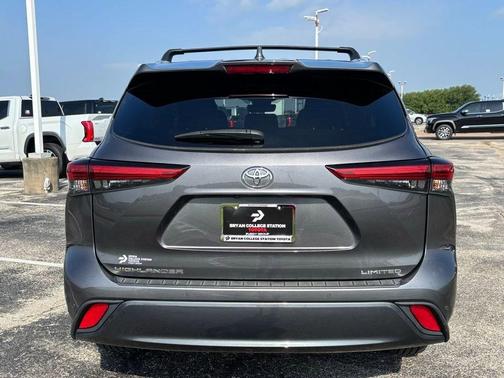 2023 Toyota Highlander Limited