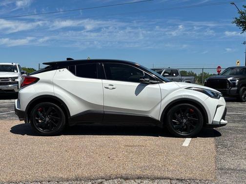 Blizzard Pearl w/Black Roof 2021 Toyota C-HR Limited