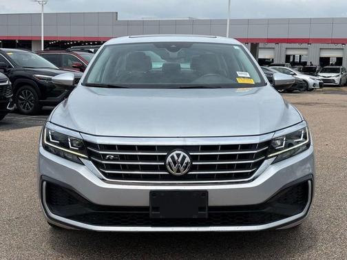2020 Volkswagen Passat 2.0T R-Line