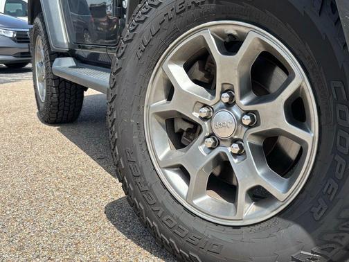 2020 Jeep Wrangler Sport