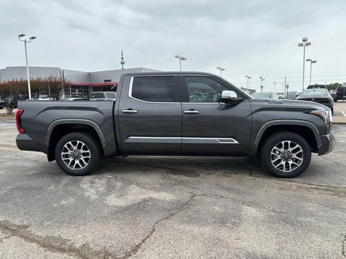 2025 Toyota Tundra Hybrid 1794 Edition