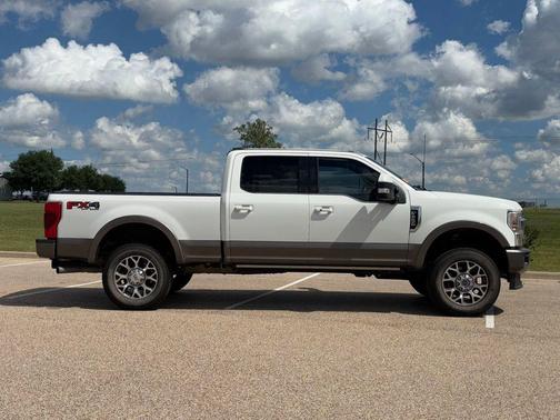 STAR WHITE 2022 Ford F-250 King Ranch